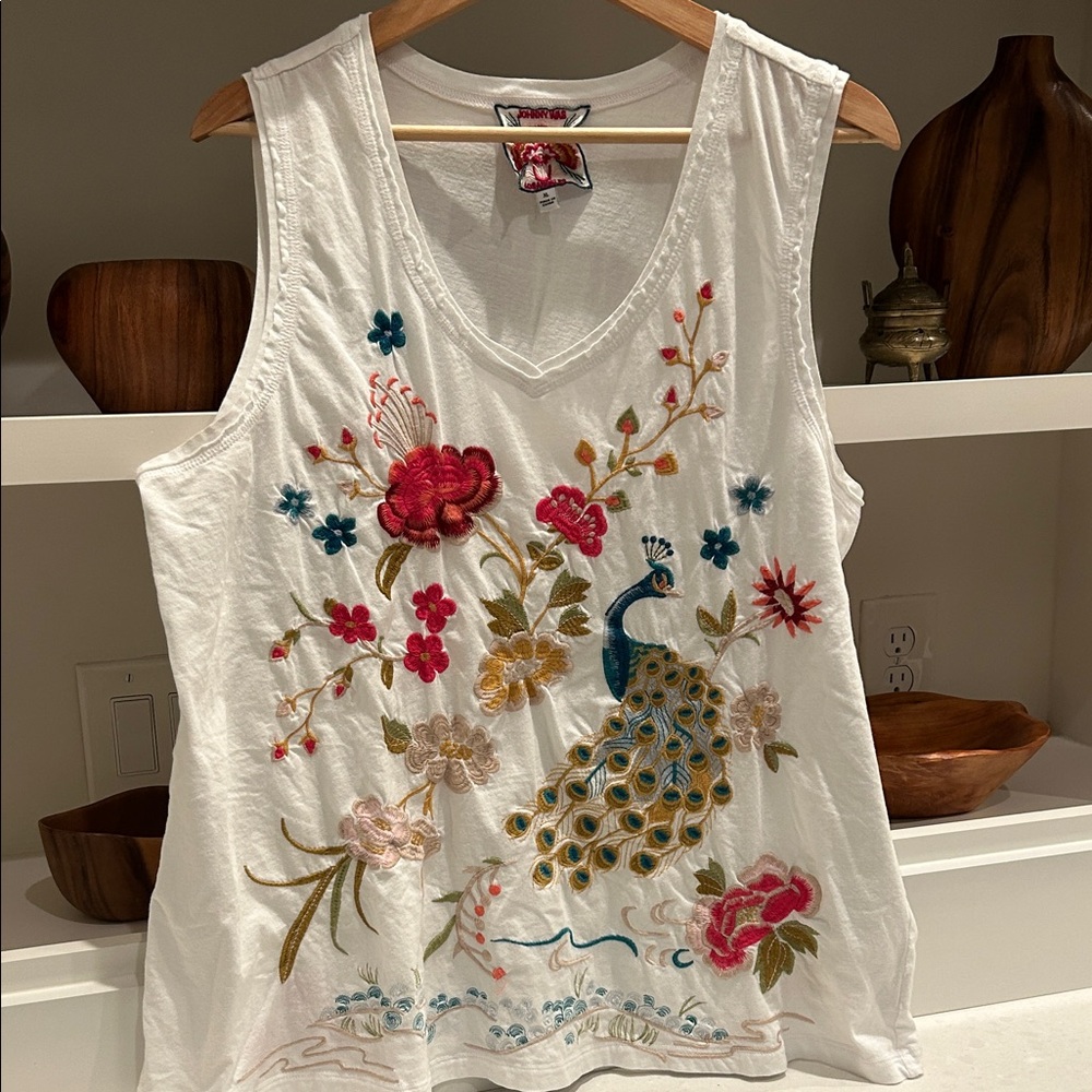 Johnny Was White Tank Top with Colorful Embroidery